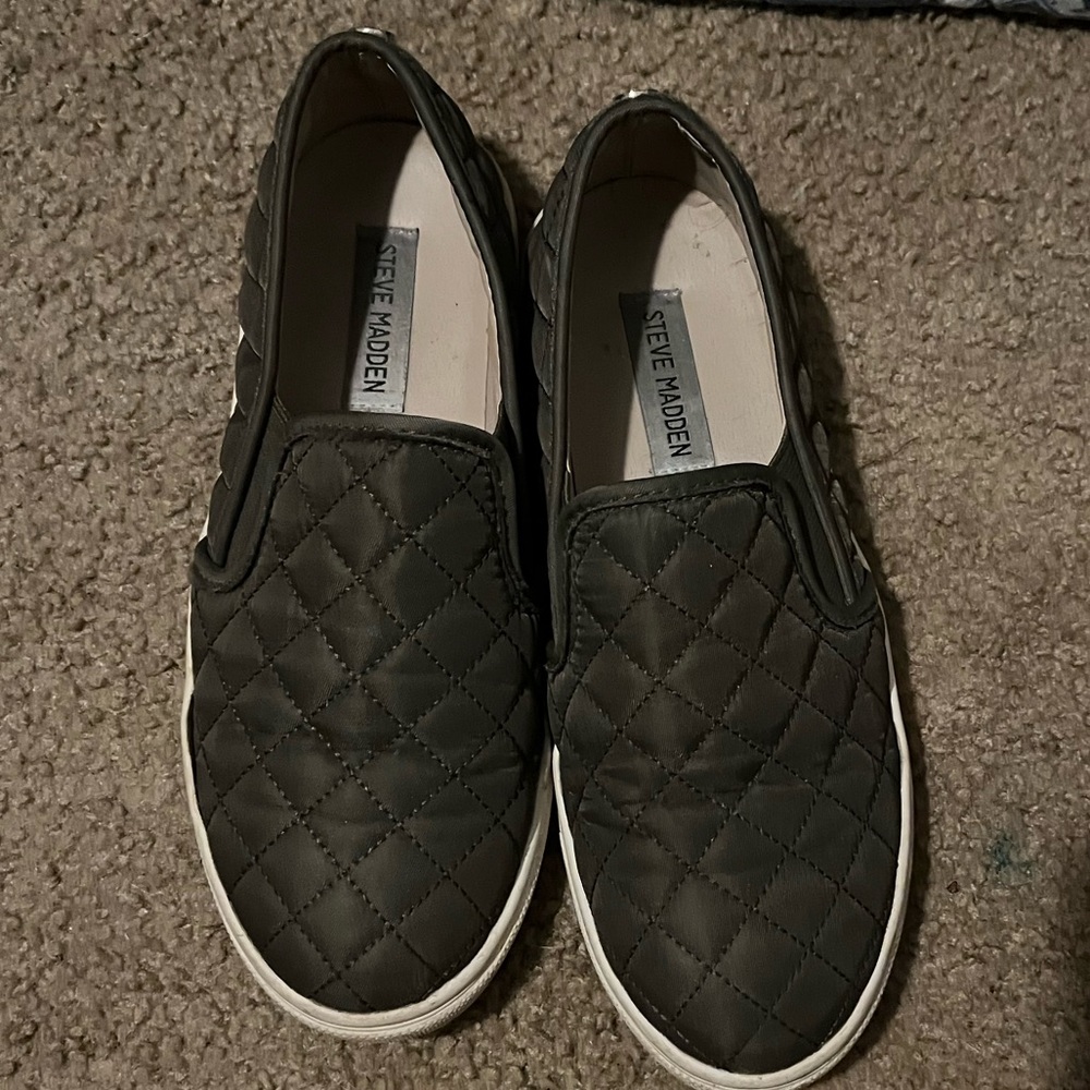 Steve Madden slip on shoes
